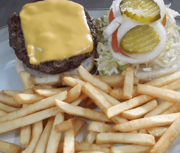 Comida Criolla - hamburguesa - Restaurante Freddy Los Pinos